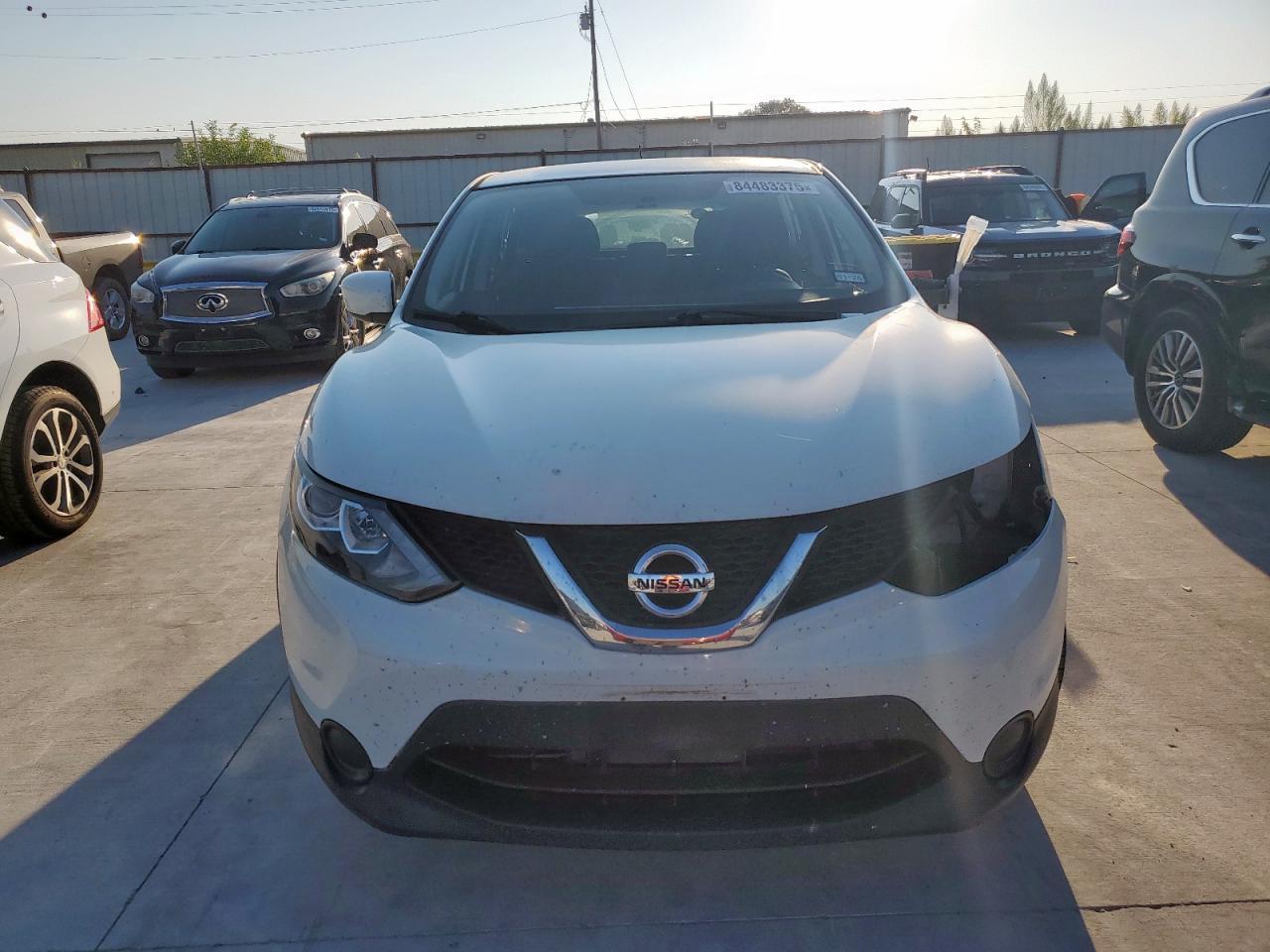 2017 Nissan Rogue Sport S - Фото 5