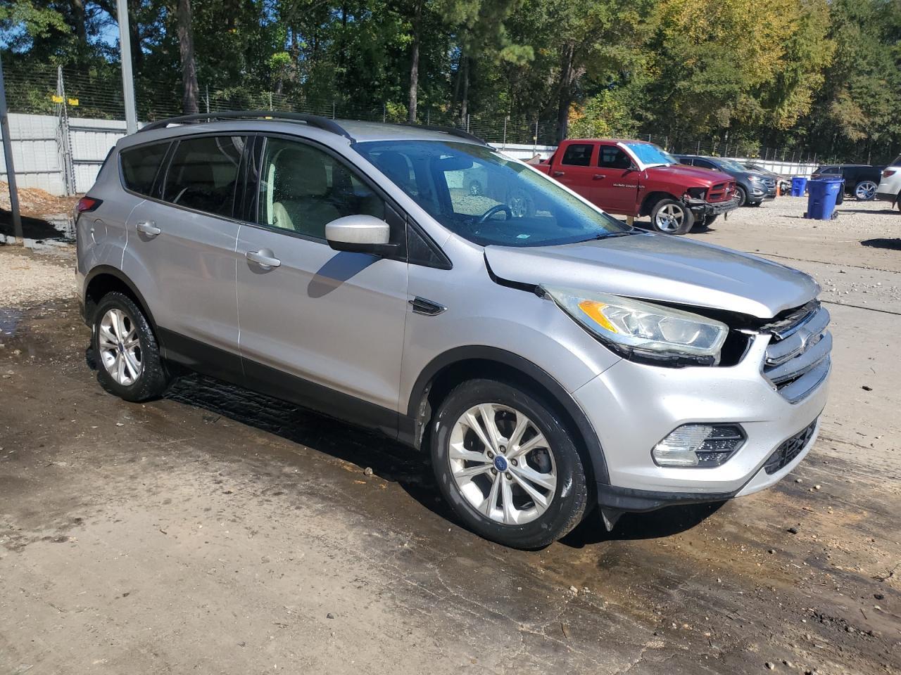 2017 Ford Escape Se - Фото 4