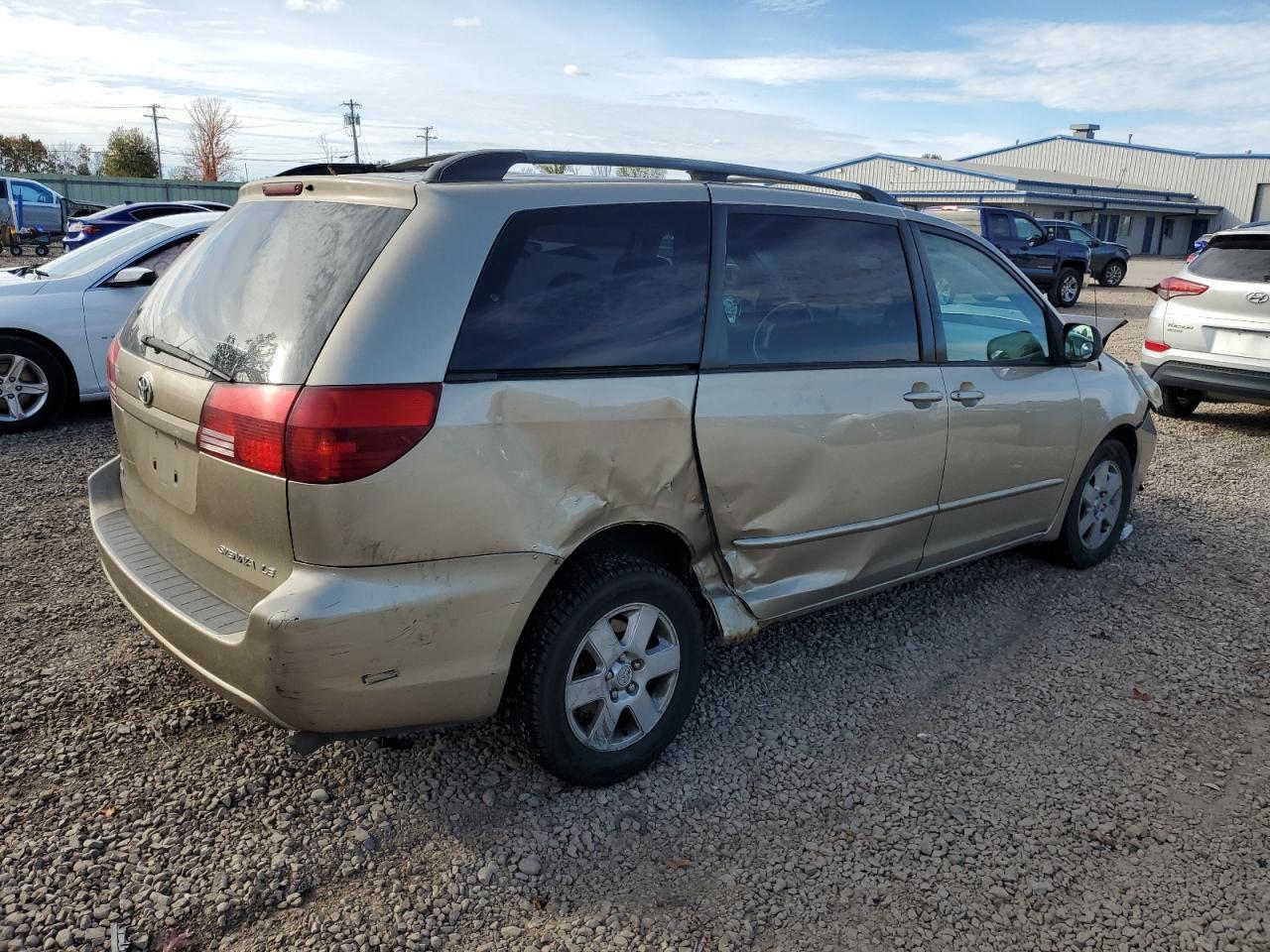 2004 Toyota Sienna Ce - Фото 3