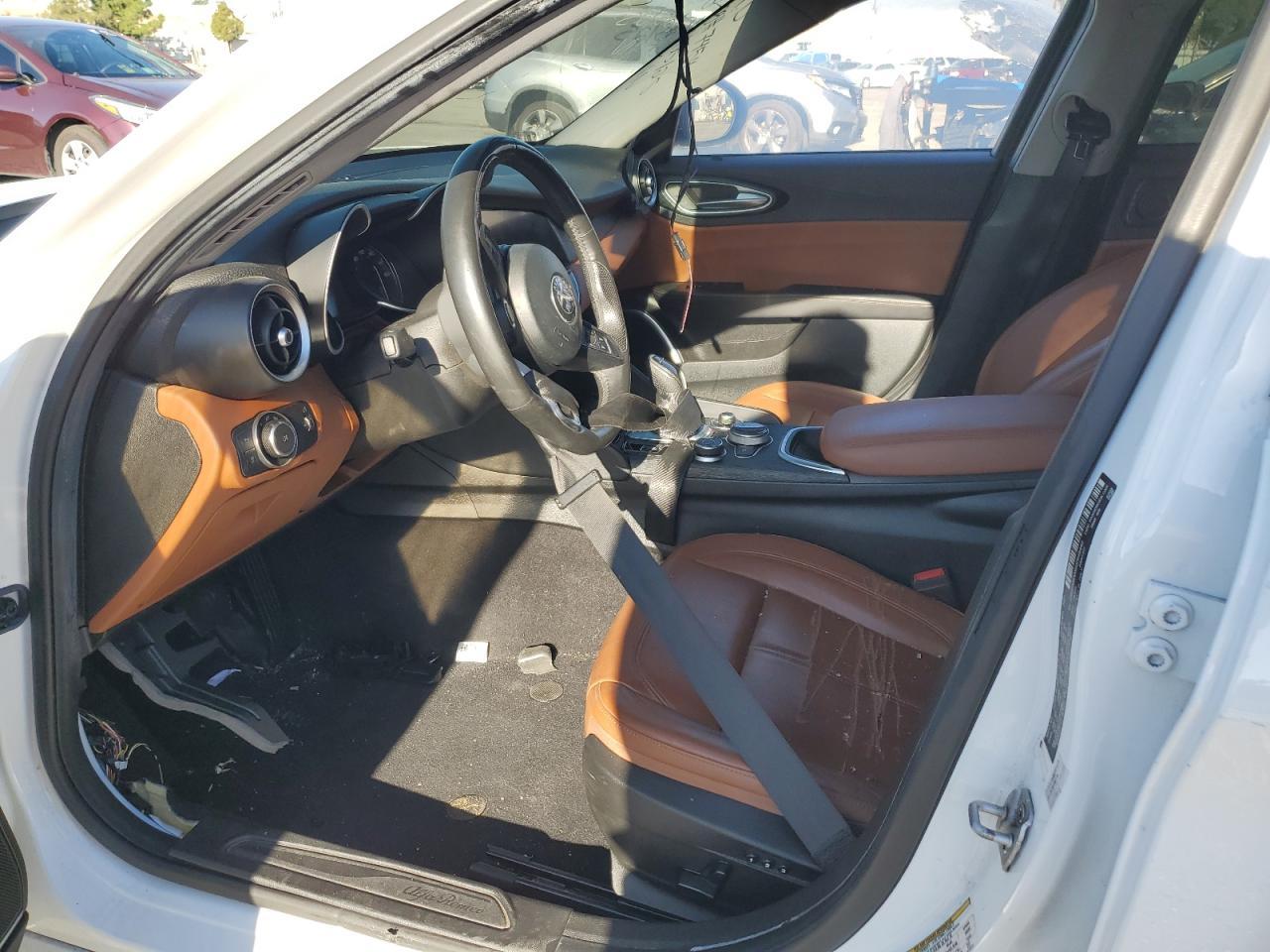 2021 Alfa Romeo Giulia Sport - Фото 7