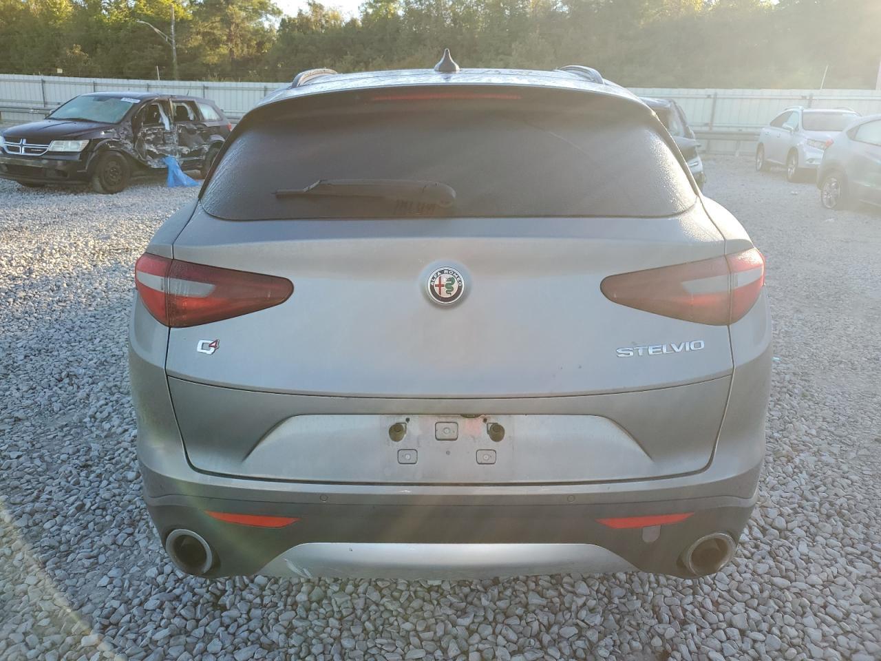 2018 Alfa Romeo Stelvio Ti Sport - Image 6