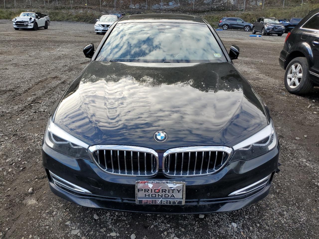 2020 BMW 530 I - Image 5