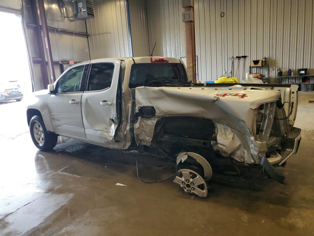 2020 Chevrolet Colorado - Фото 2