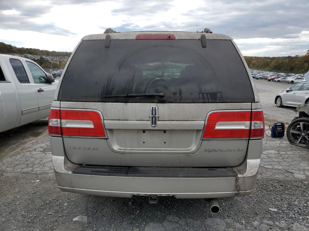 2007 Lincoln Navigator - Фото 6