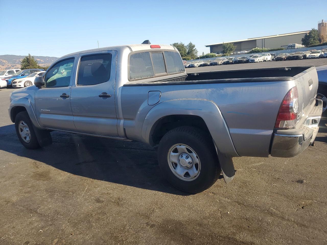 2015 Toyota Tacoma Double Cab Long Bed - Фото 2