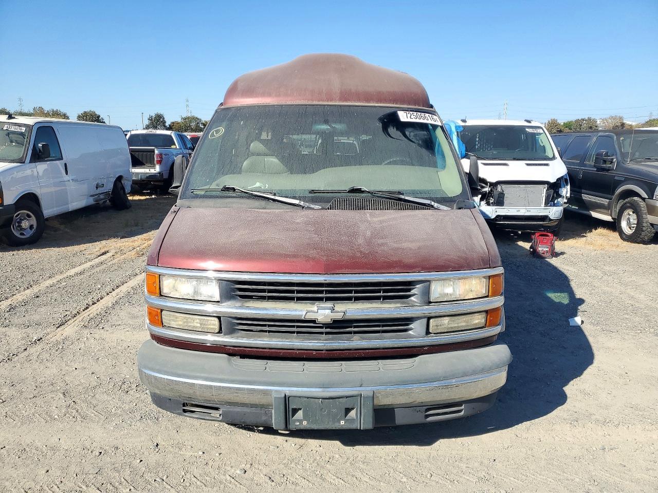 1999 Chevrolet Express G1500 - Image 5