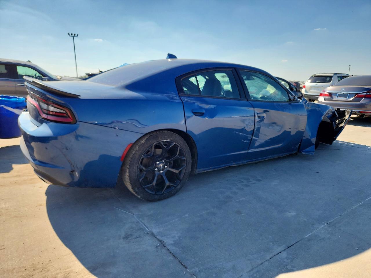 2020 Dodge Charger Sxt - Фото 3