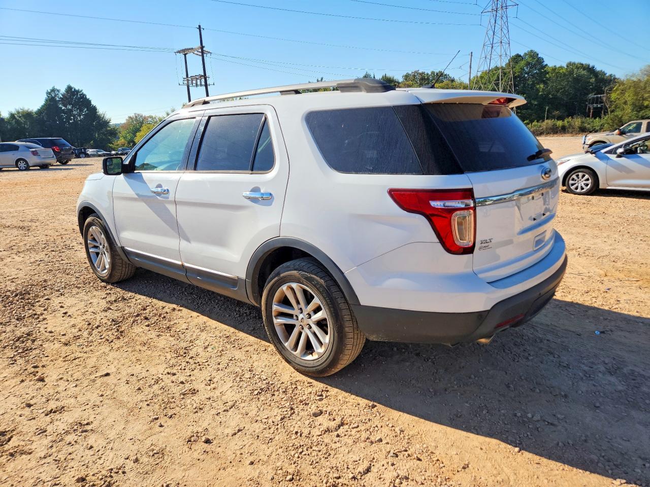 2015 Ford Explorer Xlt - Фото 2
