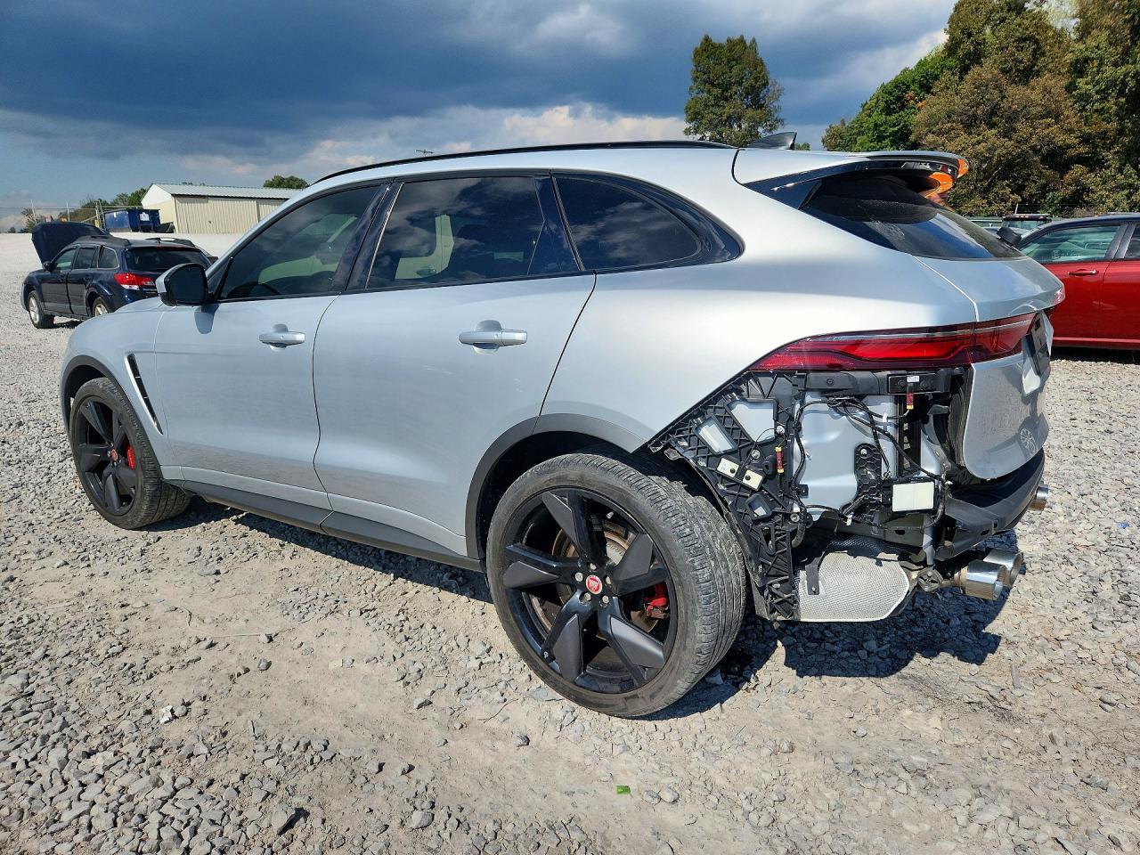 2021 Jaguar F-Pace Svr - Image 2