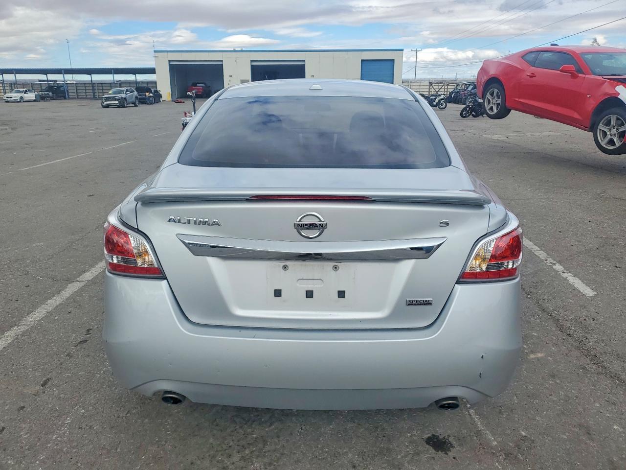 2015 Nissan Altima 2.5 S - Фото 6