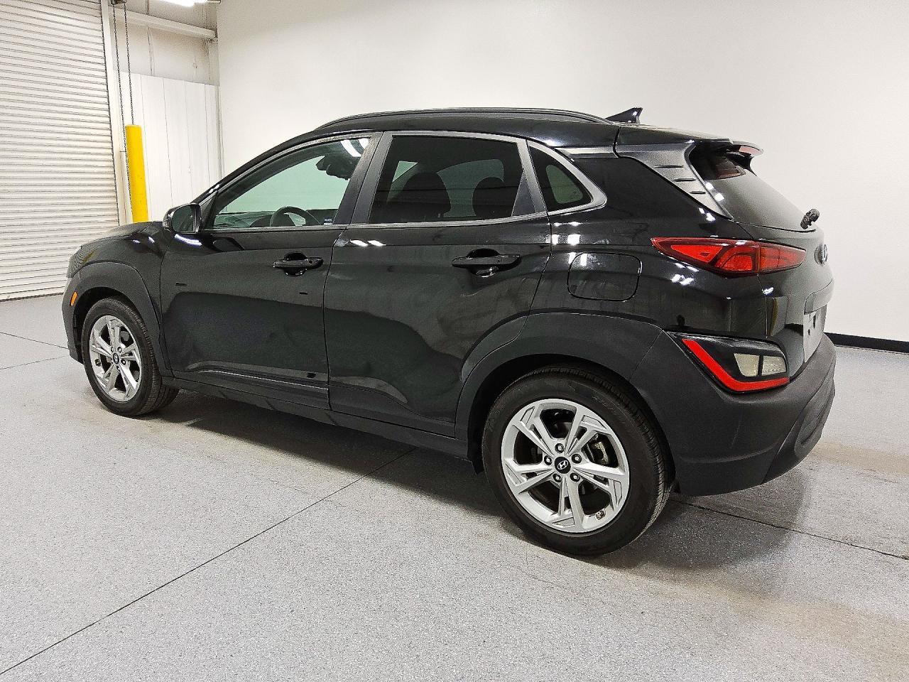 2023 Hyundai Kona Sel - Фото 2