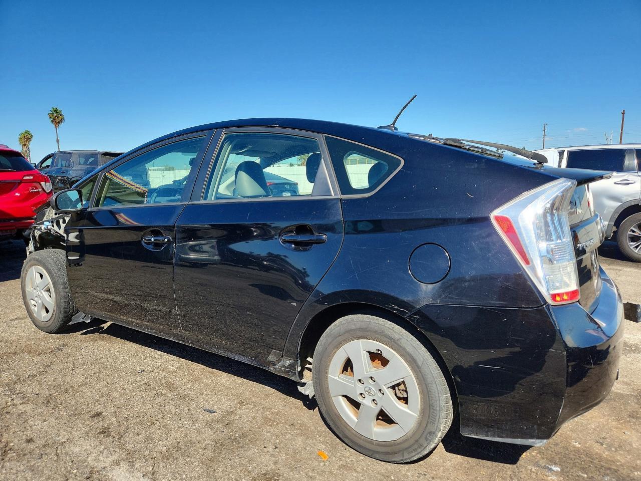 2011 Toyota Prius Four - Фото 2