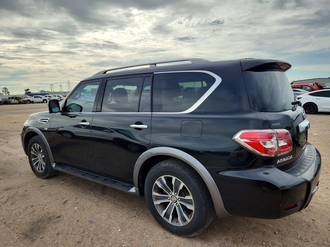 2018 Nissan Armada Sl - Image 2
