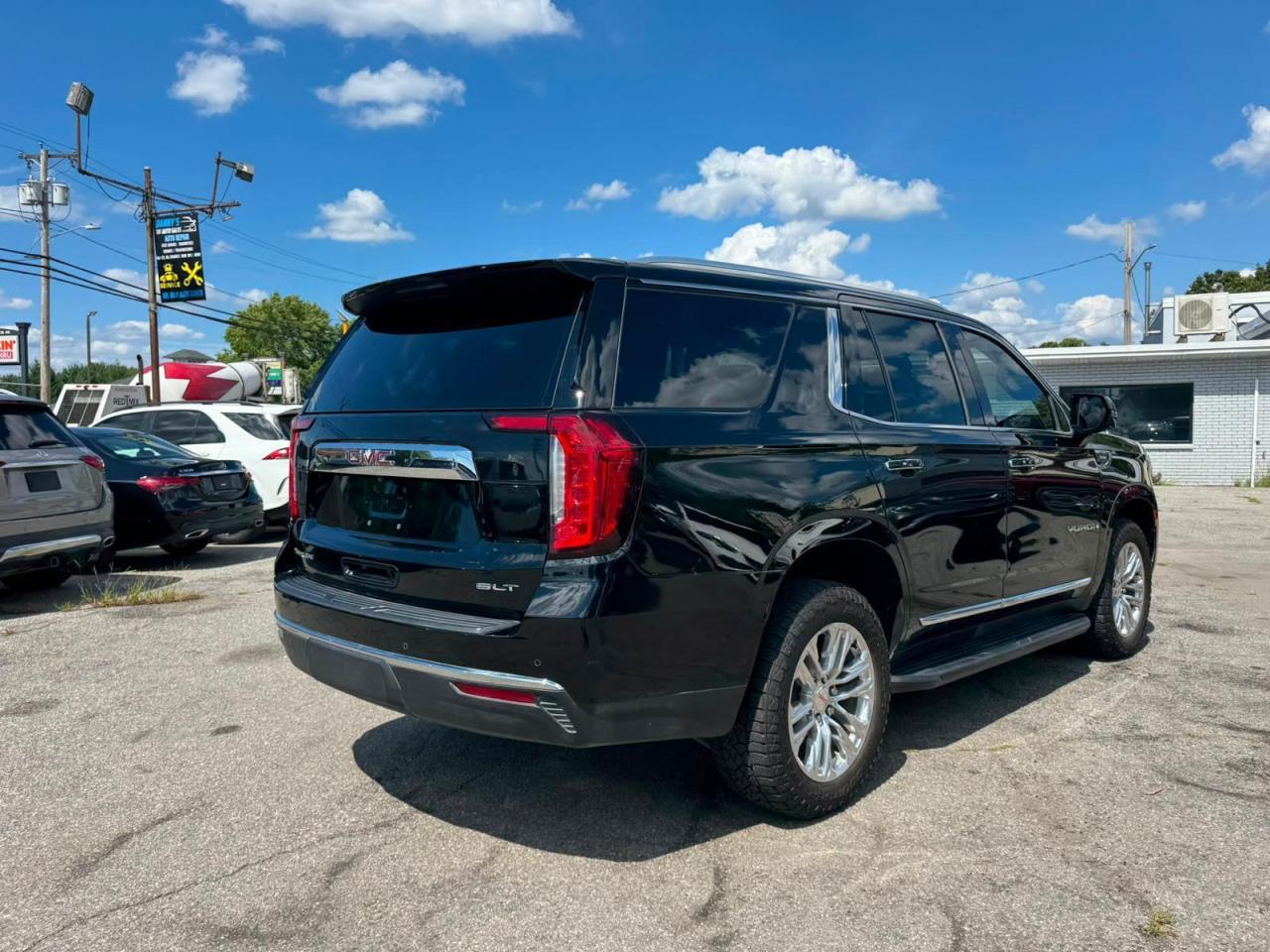 2022 GMC Yukon Slt - Фото 4