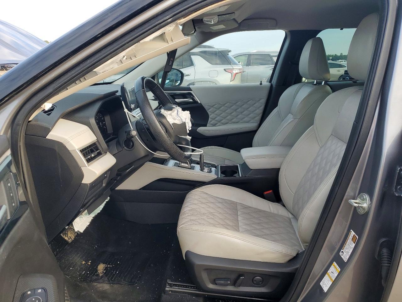 2023 Mitsubishi Outlander Sel - Фото 7