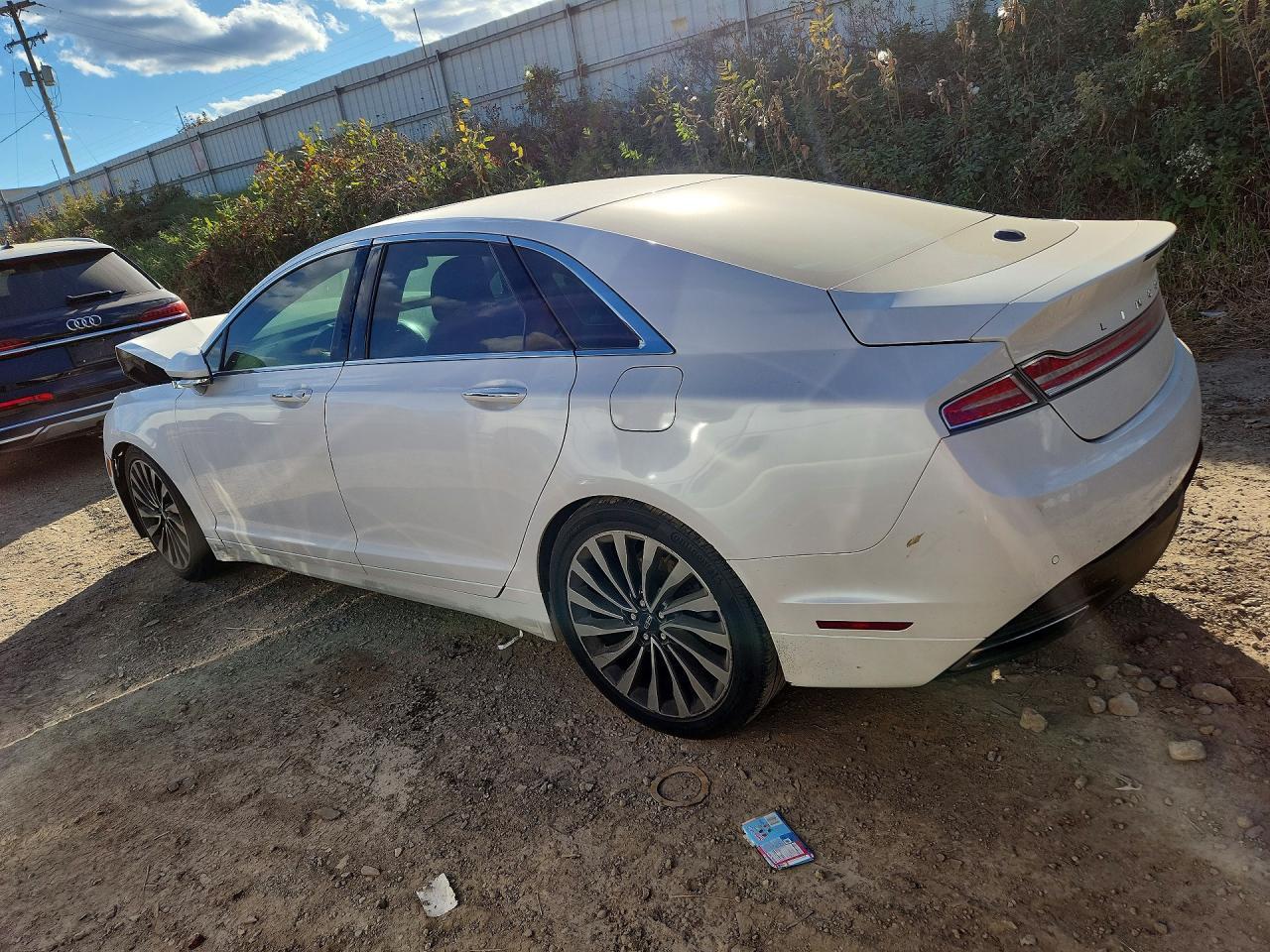 2013 Lincoln Mkz - Image 2