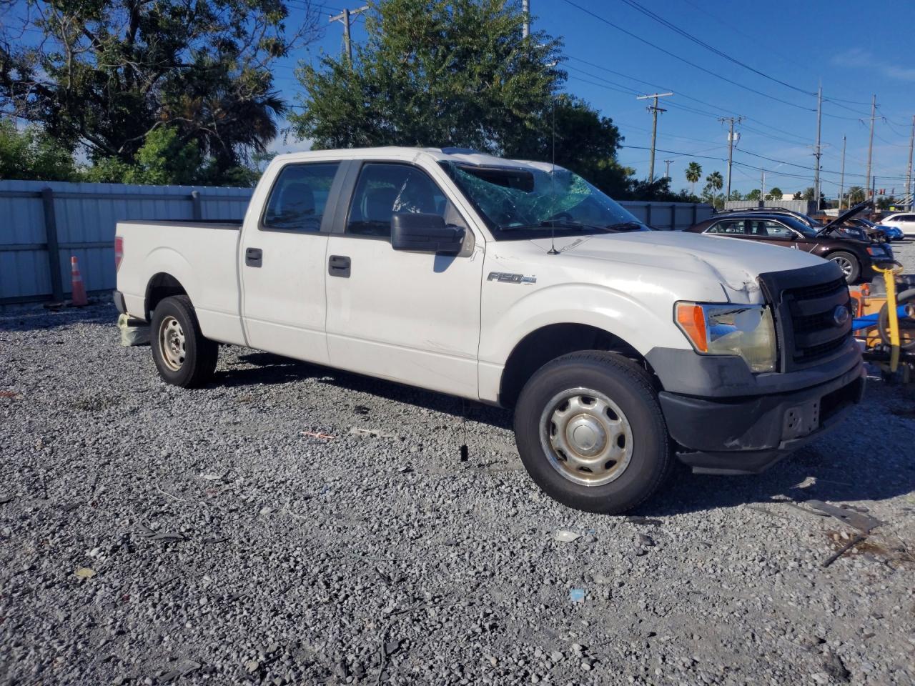 2014 Ford F150 Supercrew - Фото 4