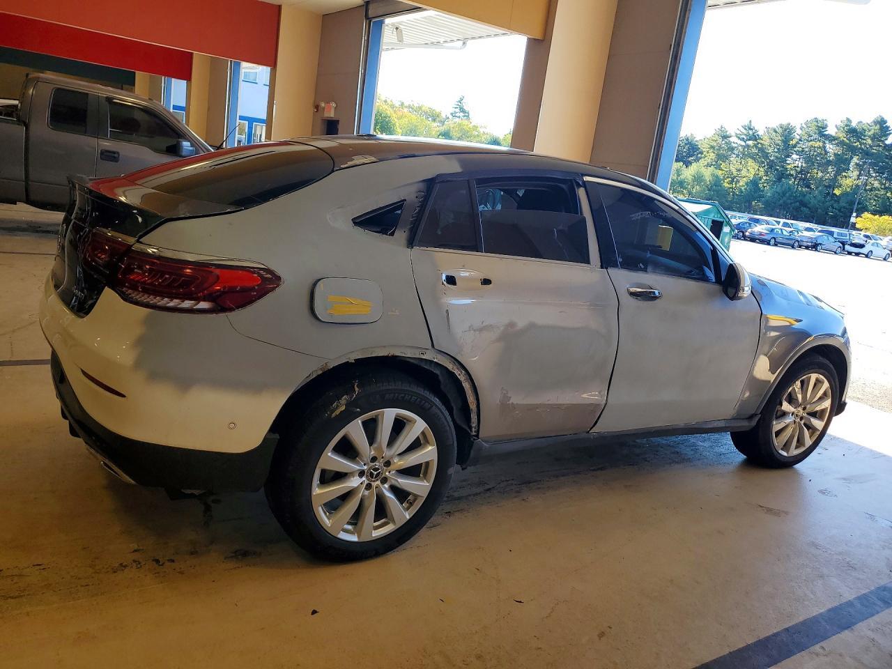 2021 Mercedes-Benz Glc Coupe 300 4Matic - Фото 3