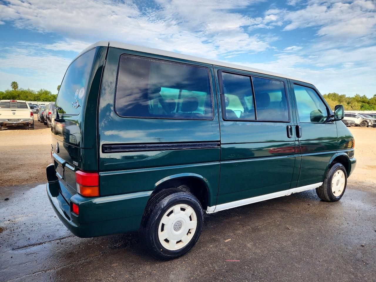 2000 Volkswagen Eurovan Gls - Image 3