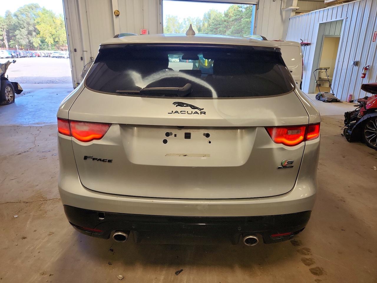 2017 Jaguar F-Pace S - Image 6