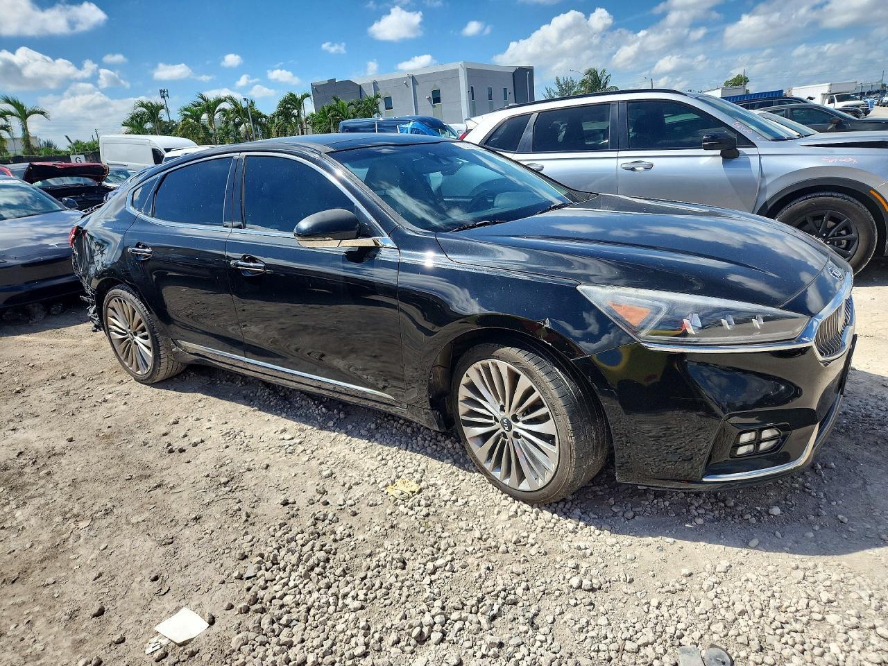 2017 Kia Cadenza - Фото 4