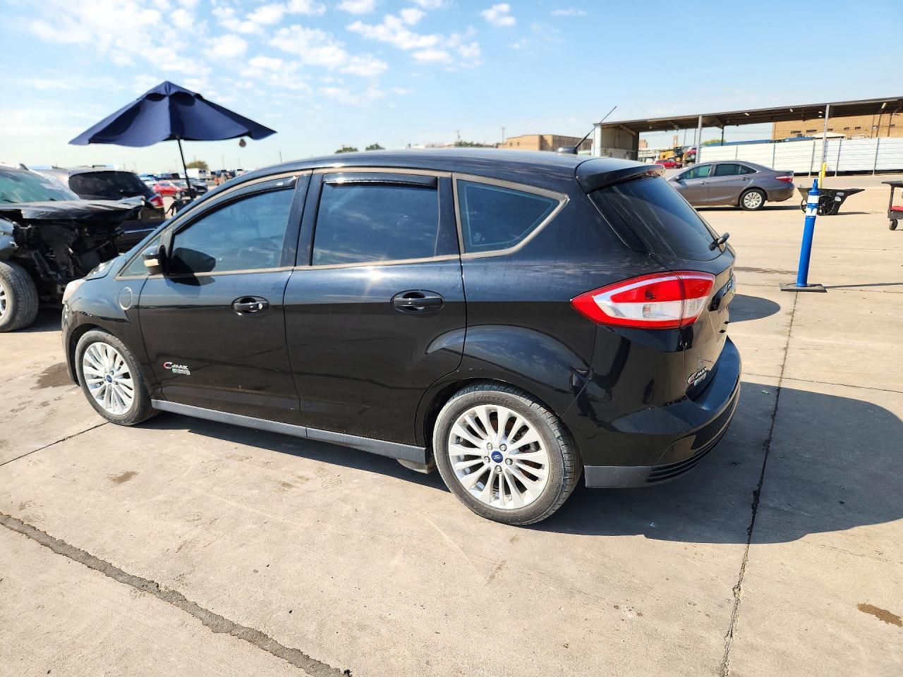 2017 Ford C-Max Se - Фото 2