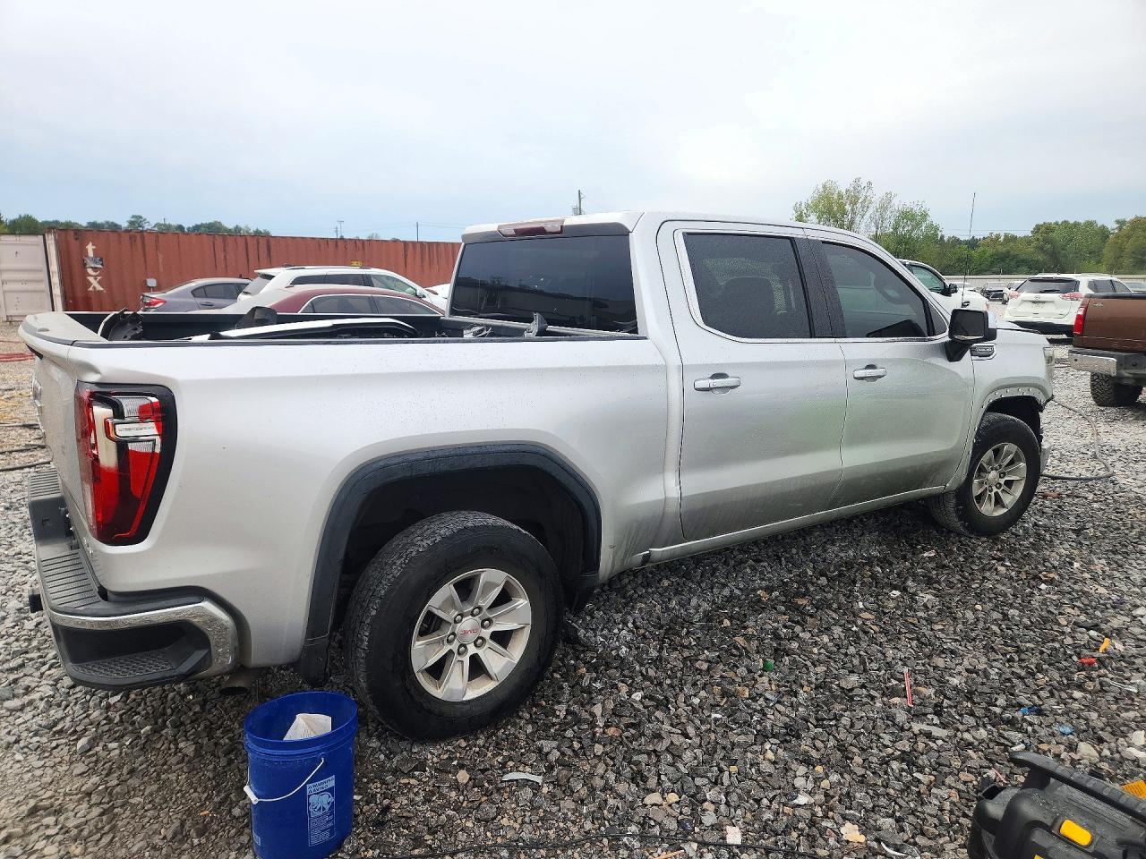 2020 GMC Sierra C1500 Sle - Image 3