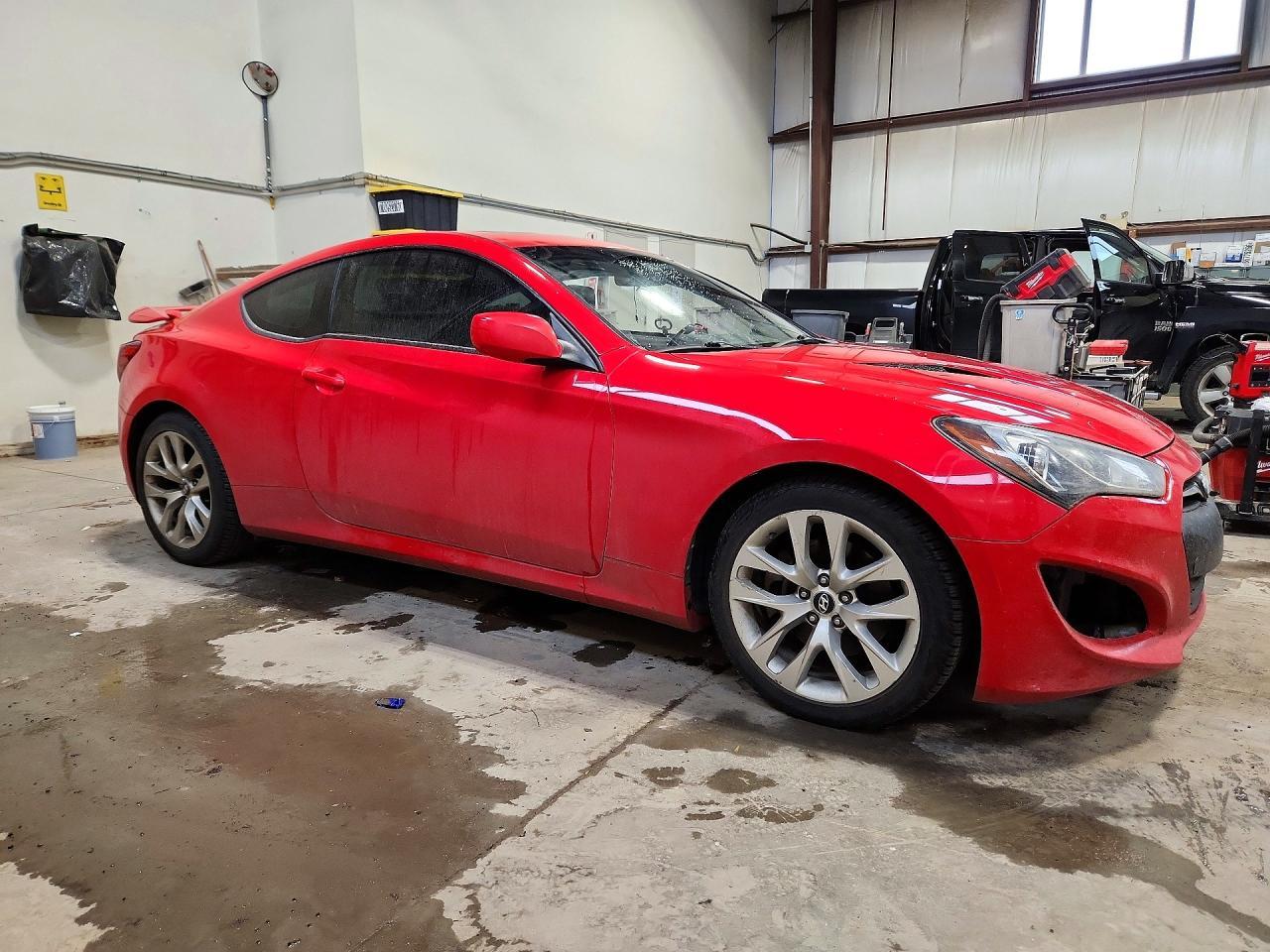 2013 Hyundai Genesis Coupe 2.0T - Фото 4