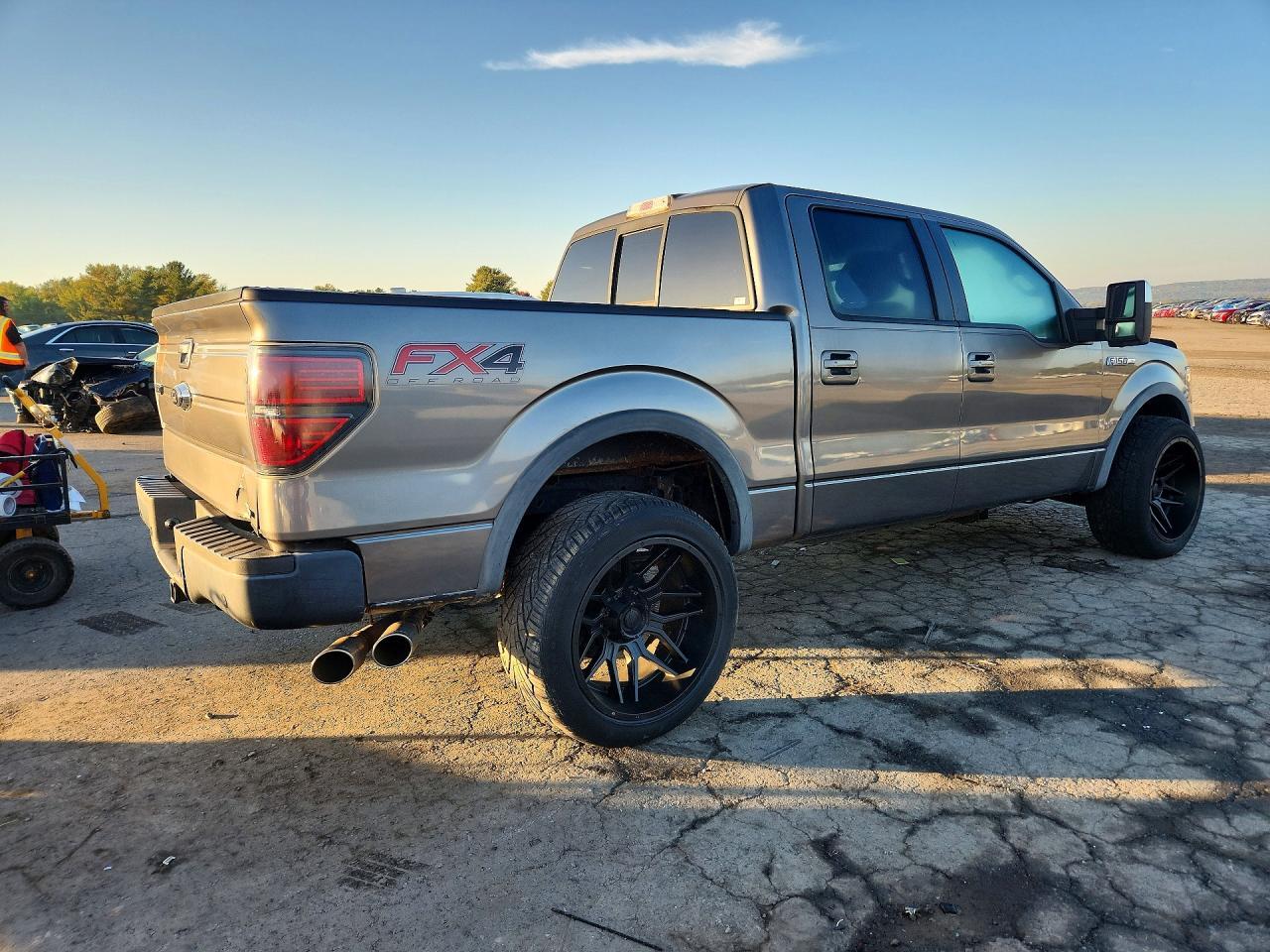 2014 Ford F150 Supercrew - Фото 3