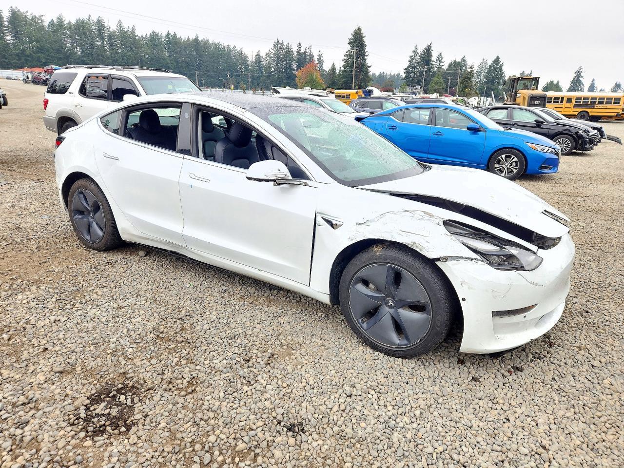 2020 Tesla Model 3 - Фото 4