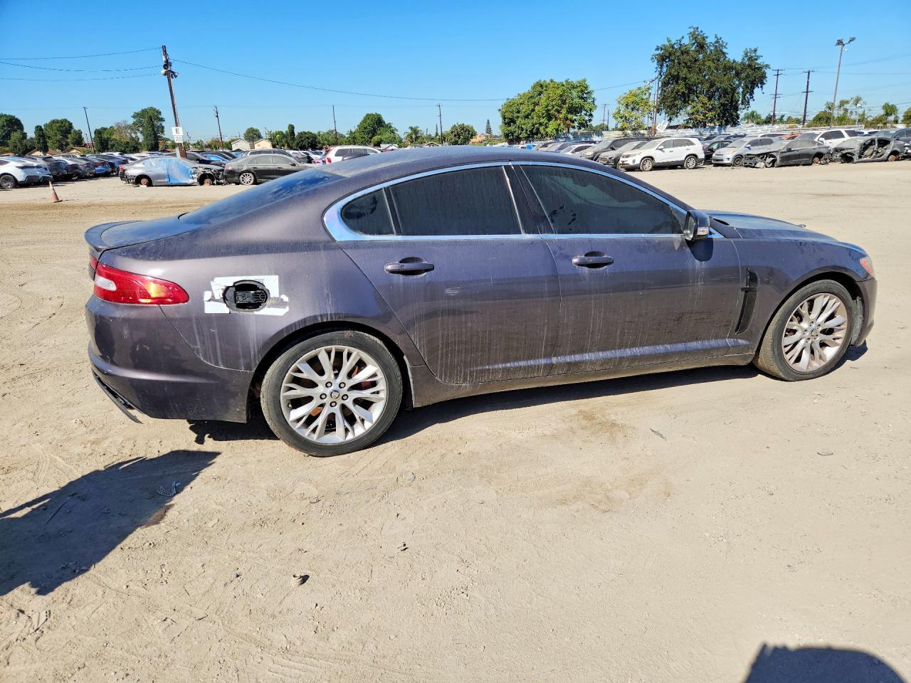2009 Jaguar Xf Supercharged - Image 3
