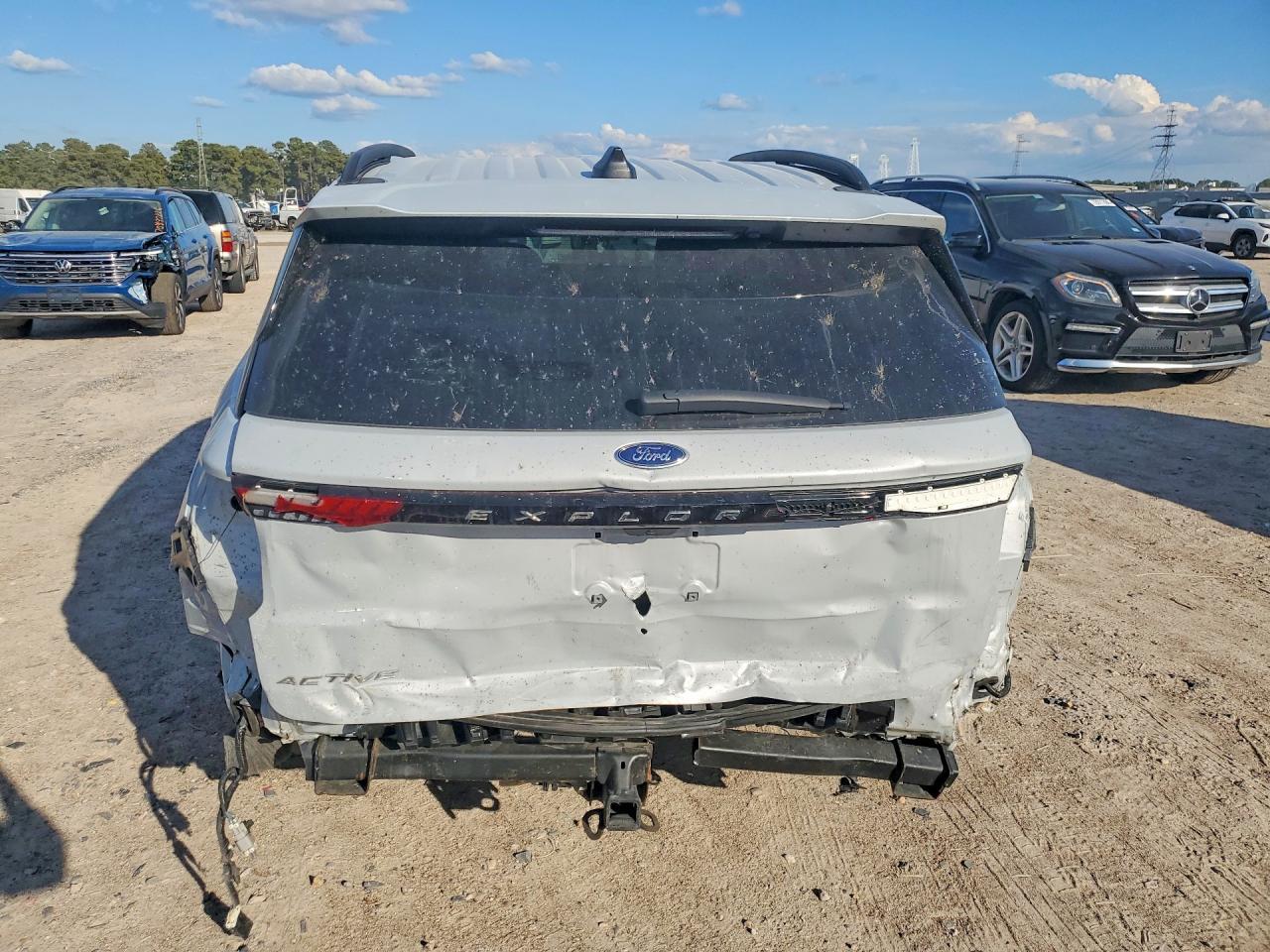 2025 Ford Explorer Active - Фото 6