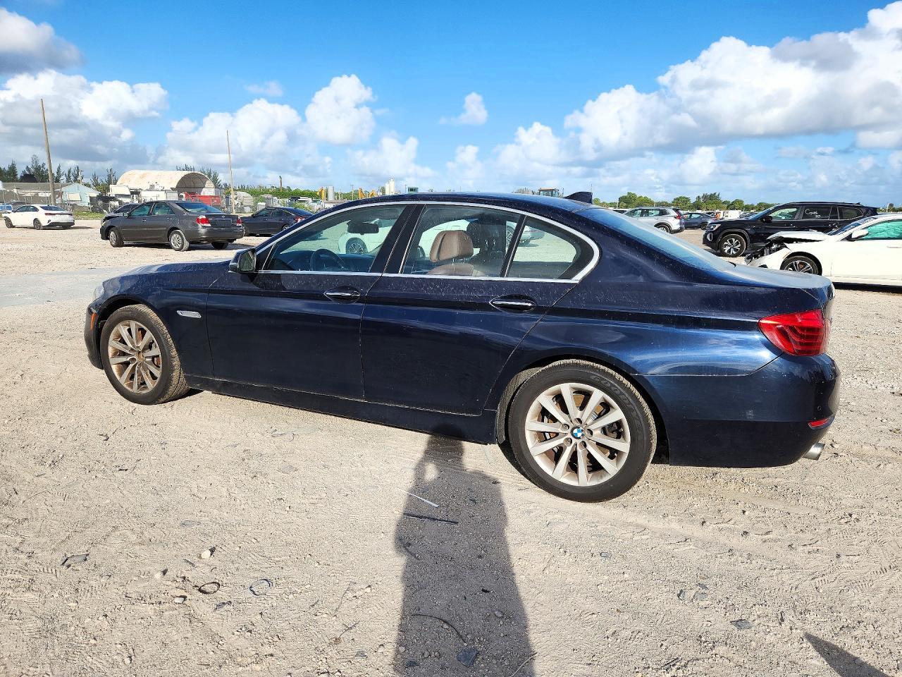 2016 BMW 535 Xi - Фото 2