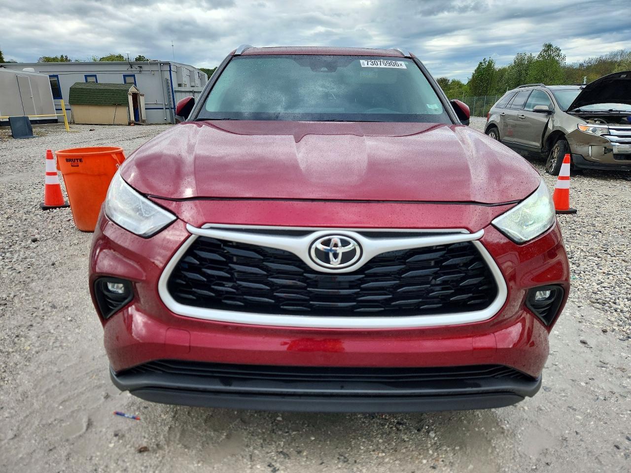2021 Toyota Highlander Xle - Image 5