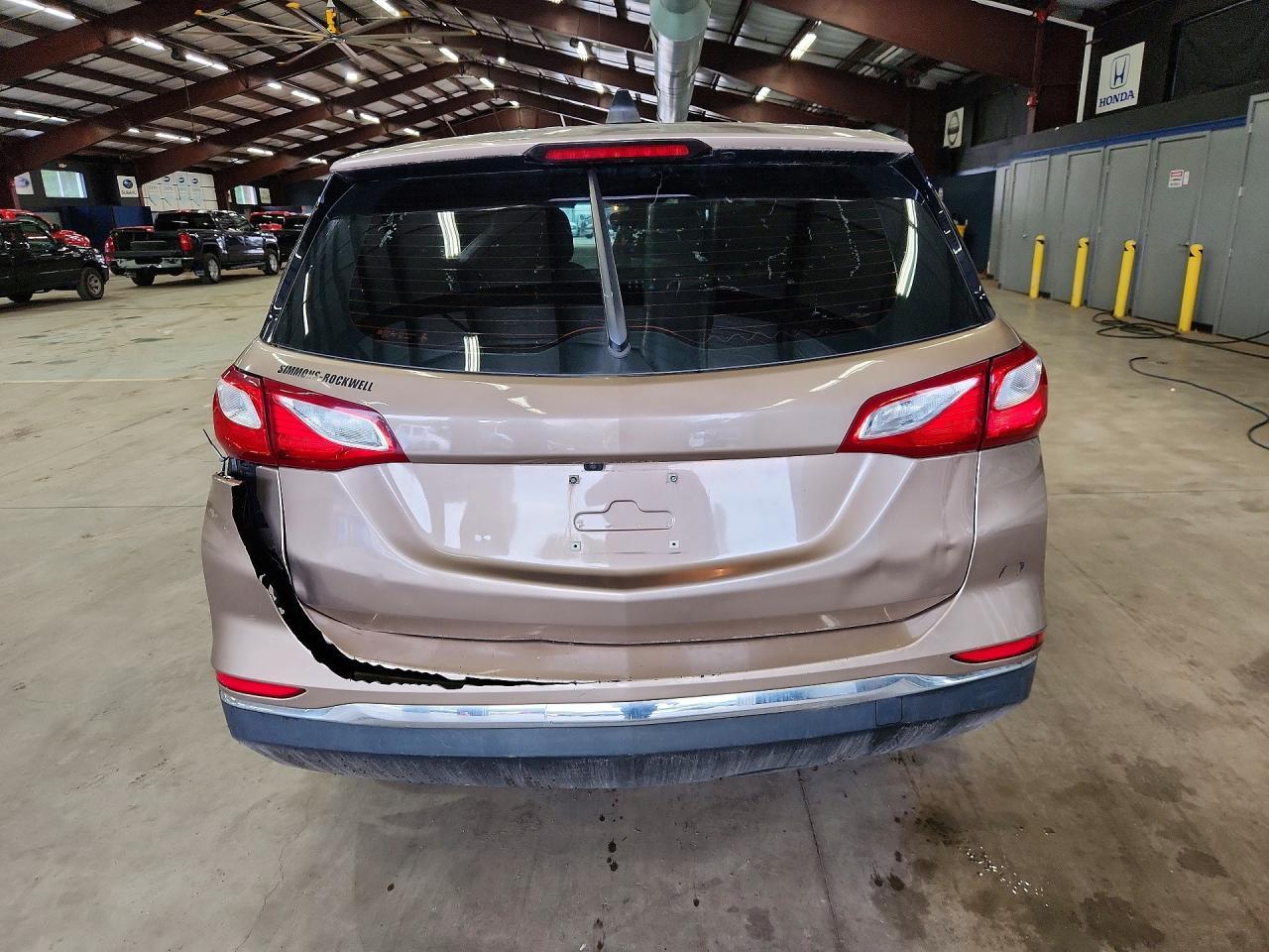 2018 Chevrolet Equinox Ls - Фото 6