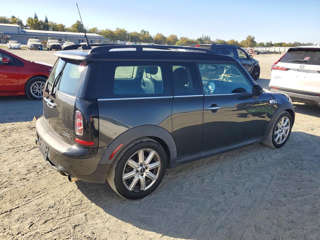 2011 Mini Cooper S Clubman - Фото 3