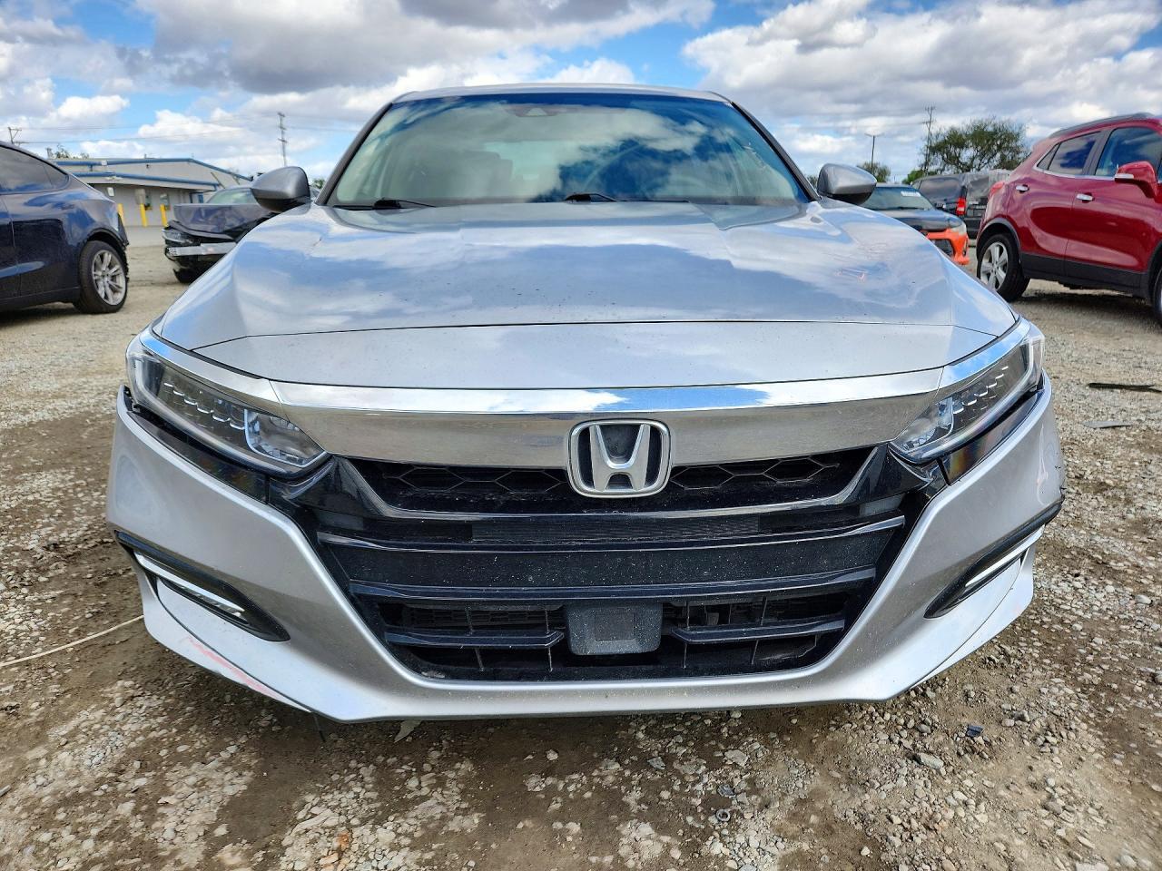 2019 Honda Accord Hybrid - Image 5