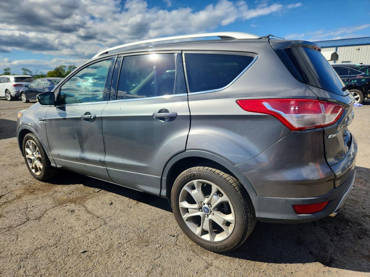 2014 Ford Escape Titanium - Фото 2