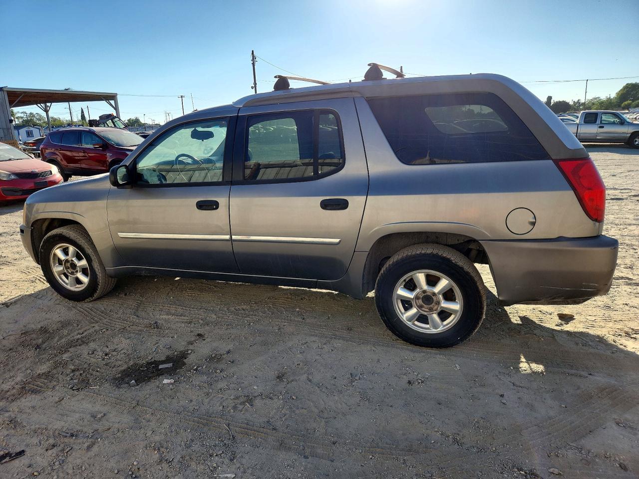 2005 GMC Envoy Xuv - Фото 2