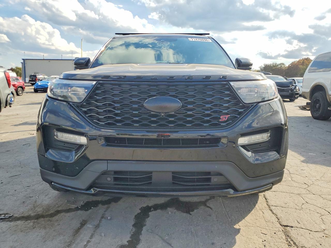 2022 Ford Explorer St - Image 5