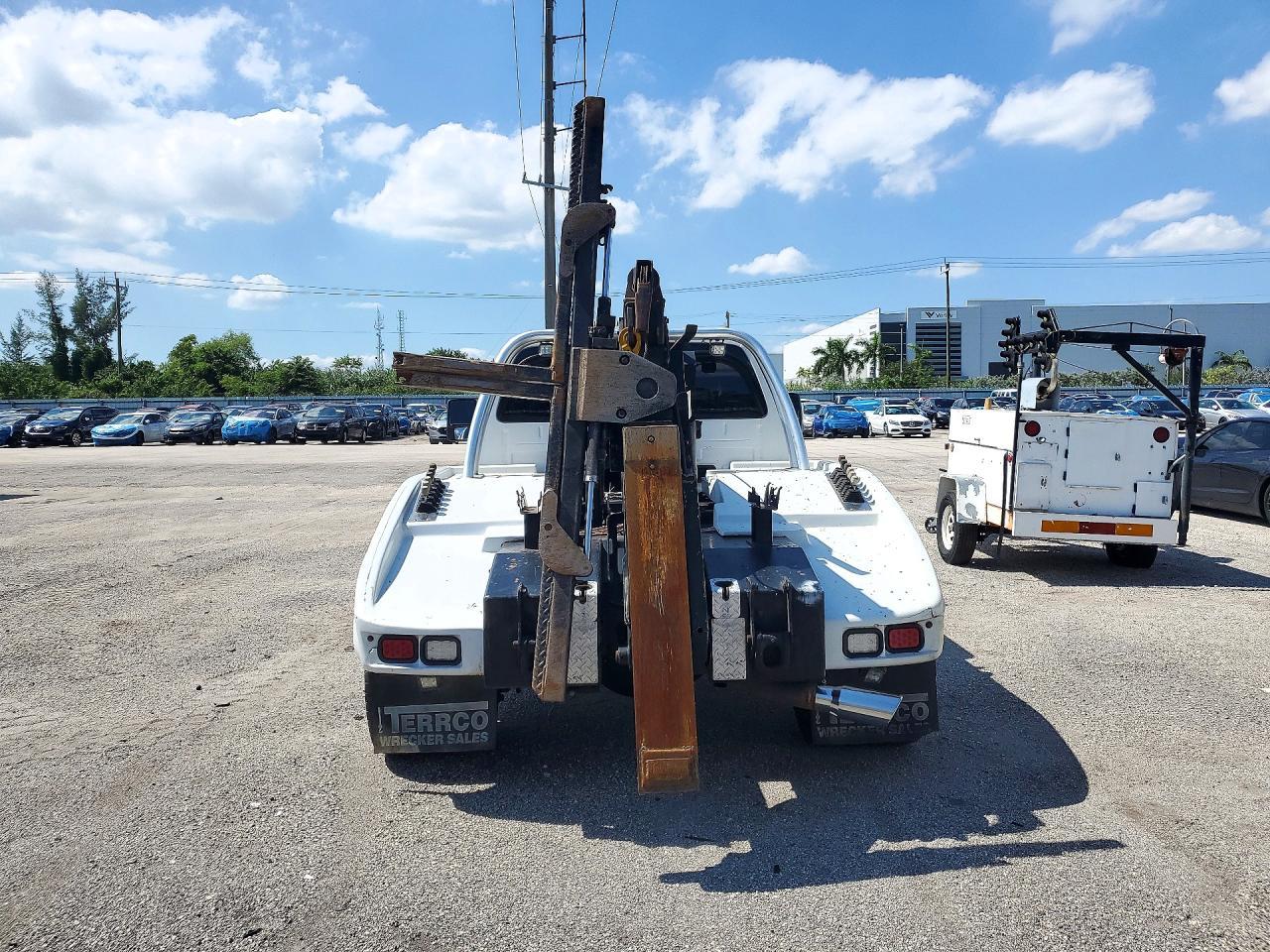 2009 Ford F450 Super - Tow Truck - Image 6