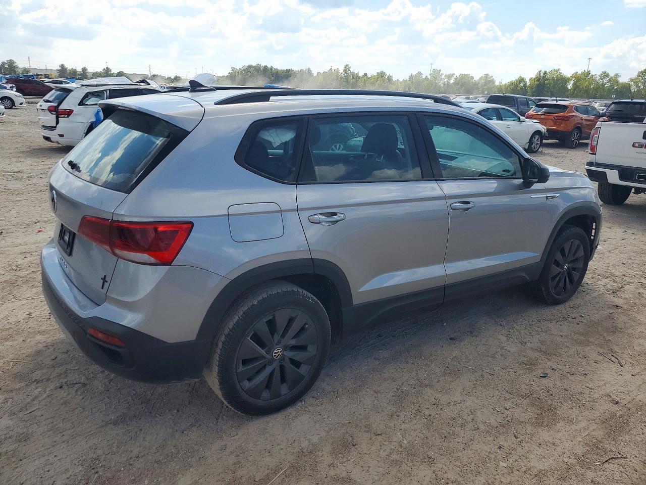 2024 Volkswagen Taos S - Image 3