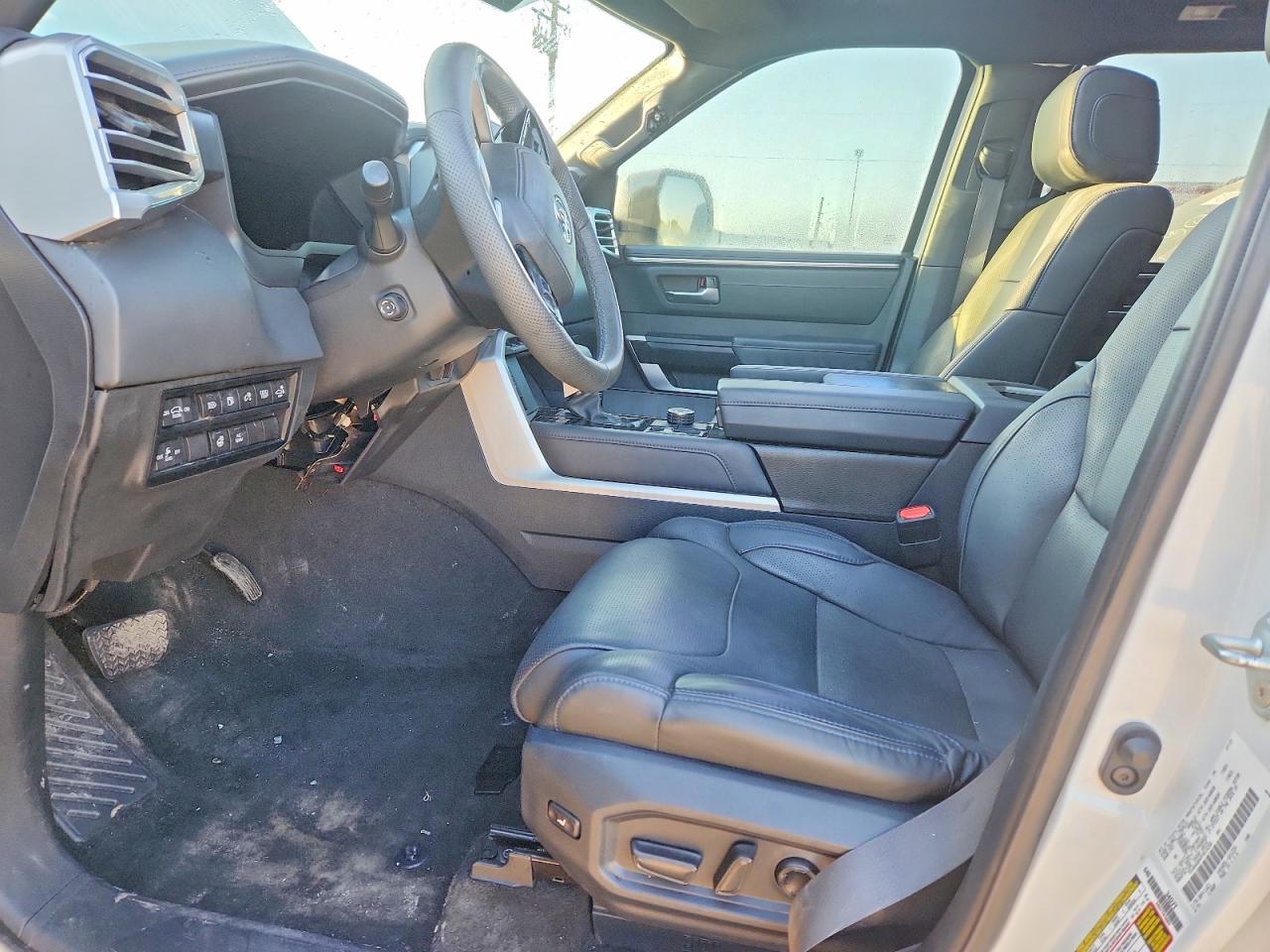 2023 Toyota Sequoia Platinum - Фото 7
