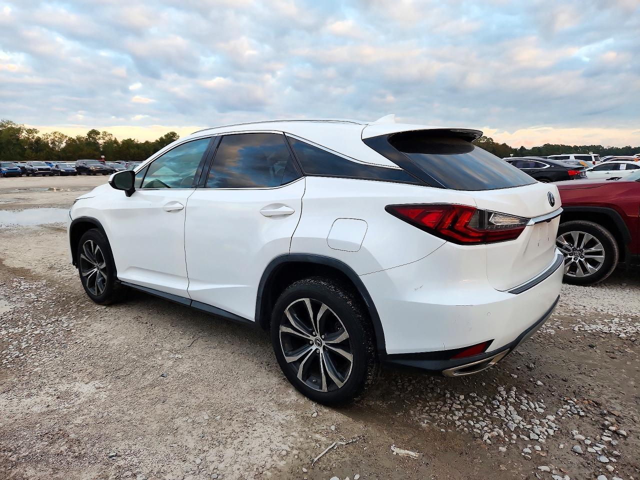 2021 Lexus Rx 350 - Image 2