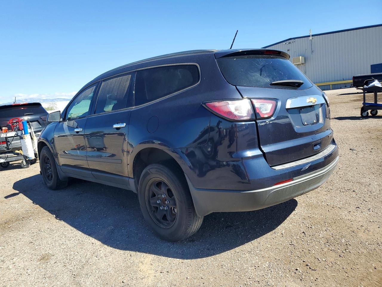 2015 Chevrolet Traverse Ls - Фото 2