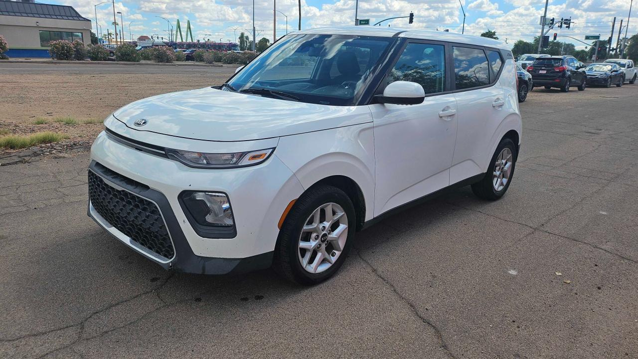 2020 Kia Soul Lx - Image 2