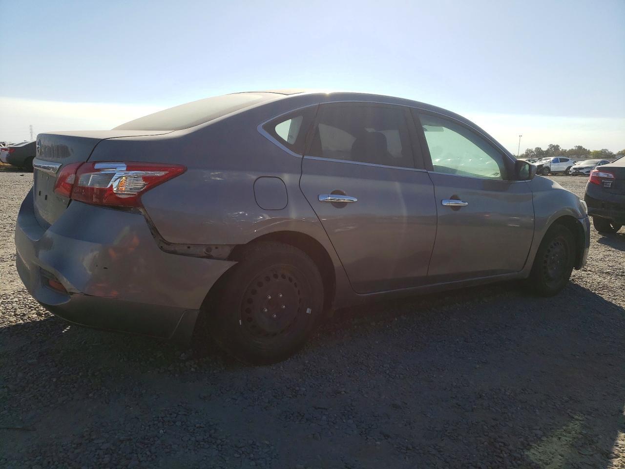 2019 Nissan Sentra S - Image 3