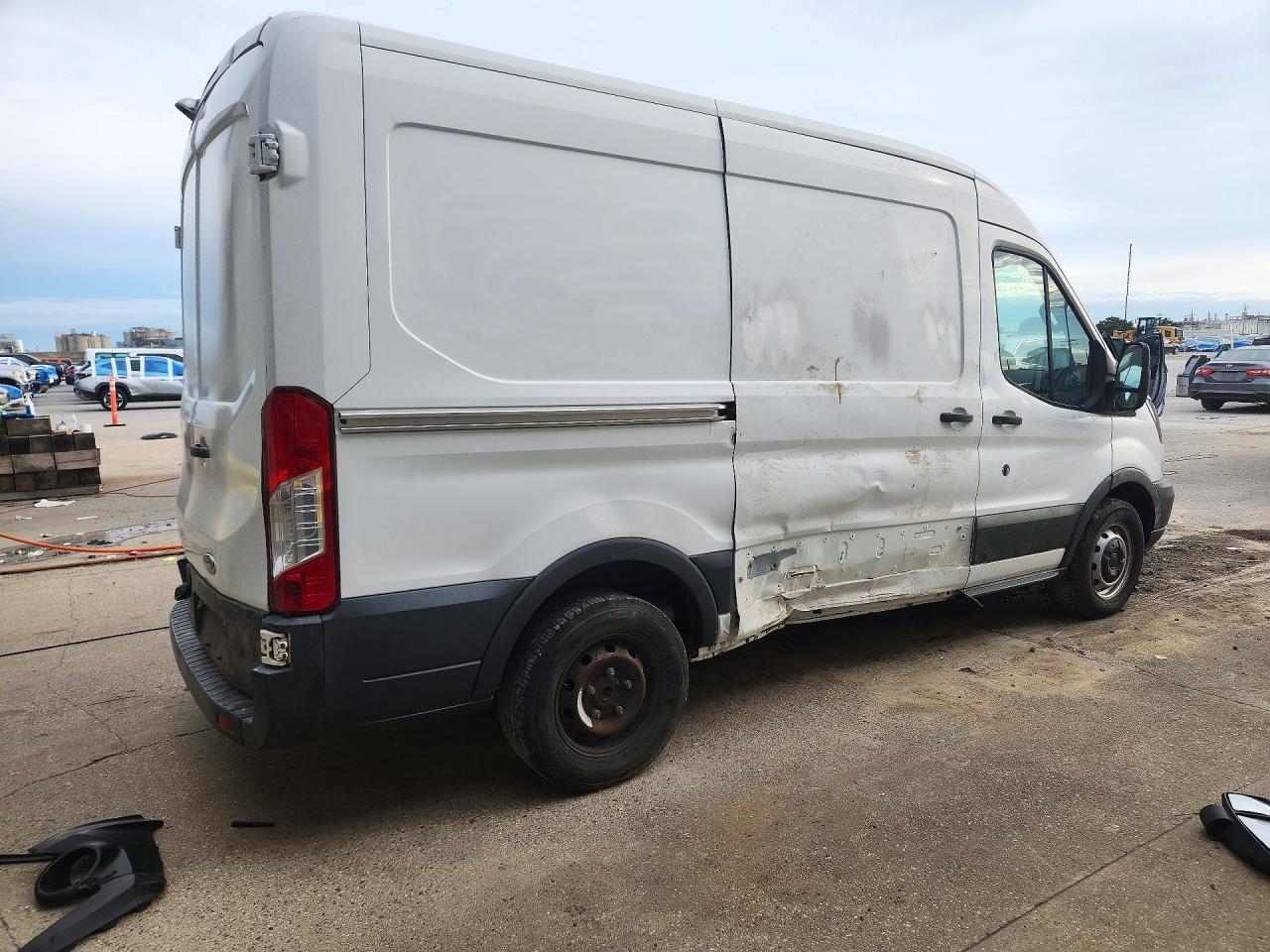 2016 Ford Transit T-150 - Image 3
