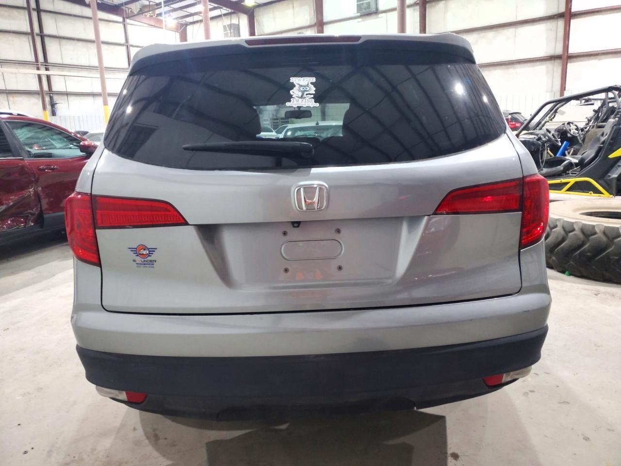 2017 Honda Pilot Exln - Image 6