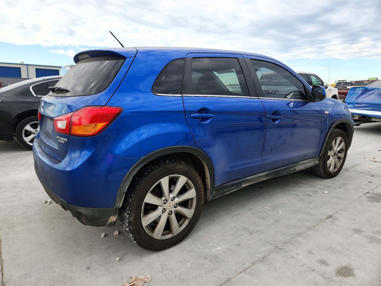 2015 Mitsubishi Outlander Sport Se - Фото 3